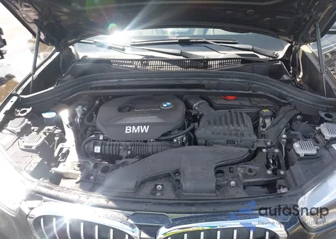 2017 BMW X1 xDrive28I из США, поврежденный, VIN WBXHT3C39H5F87921